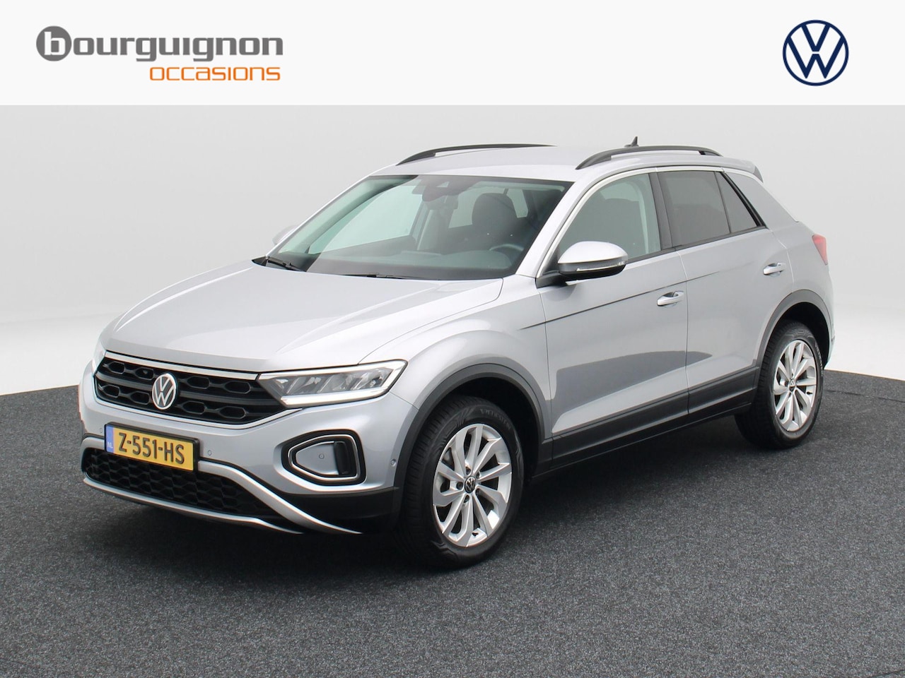 Volkswagen T-Roc - 1.0 TSi 110 Pk Life | Adaptive Cruise | Airco | Camera | CarPlay | 17 Inch | 60.043 Km !! - AutoWereld.nl