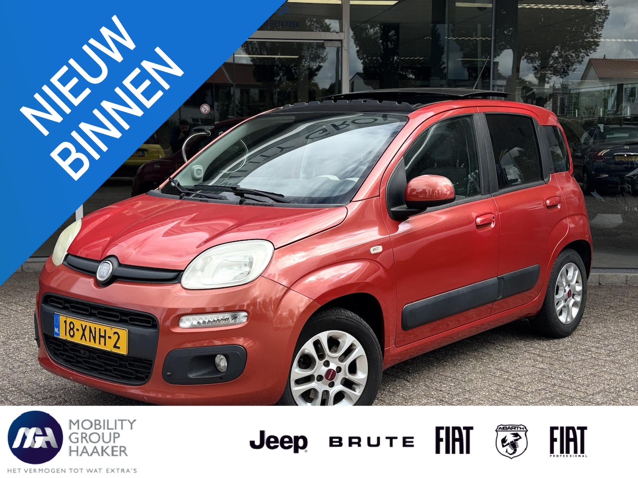 Fiat Panda - 0.9 TwinAir Lounge | Panoramadak | Airco | Sensoren - AutoWereld.nl