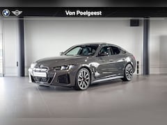 BMW i4 - M60 84 kWh | M Sport Pro | Glazen Schuif-/kanteldak | M Sportstoelen | Harman Kardon | Com