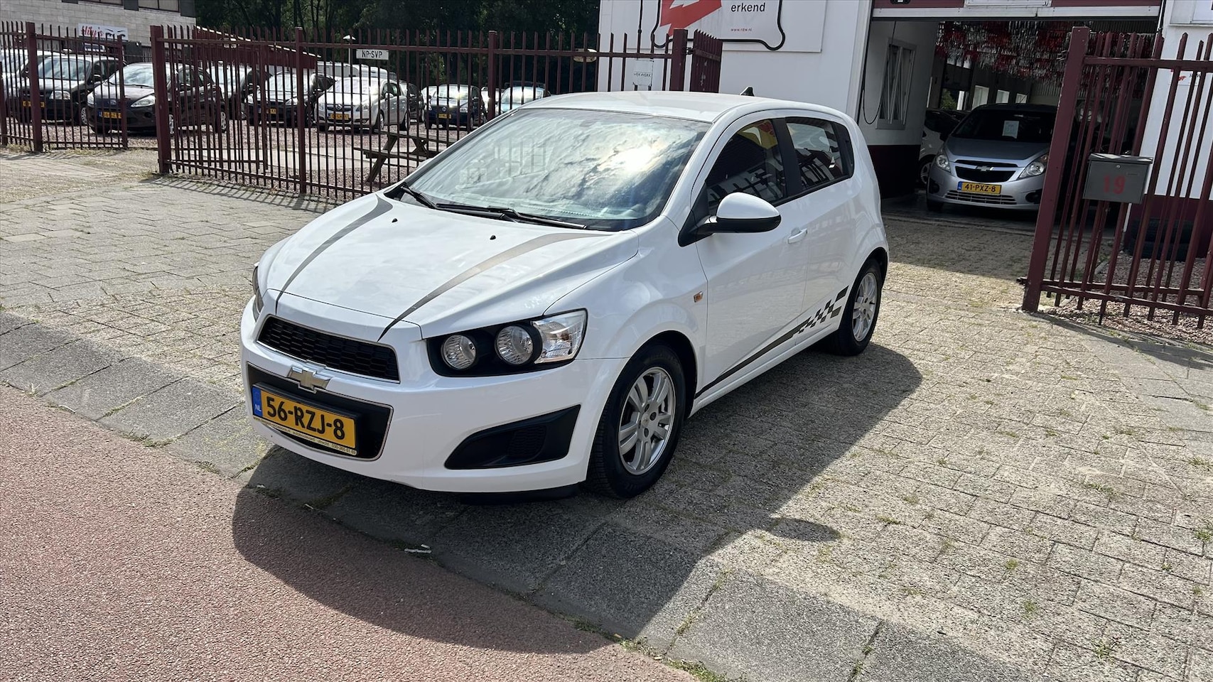 Chevrolet Aveo - 1.2 5-DEURS - AutoWereld.nl