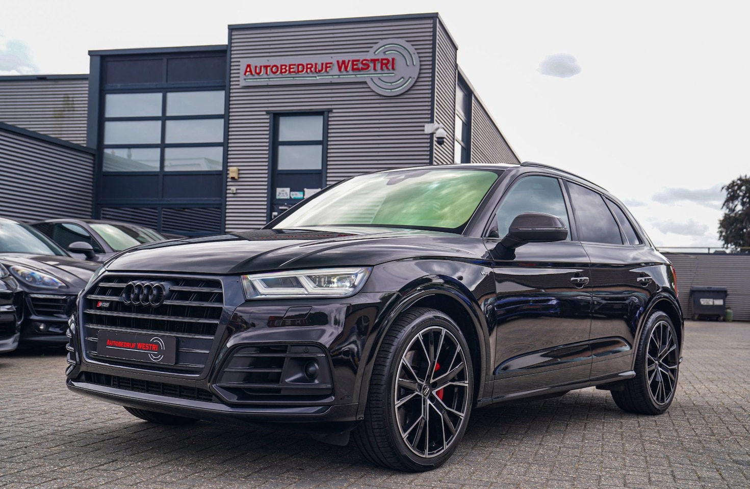 Audi SQ5 - 3.0 TFSI SQ5 quattro Pro Line Plus | Panorama | Trekhaak | Massage stoelen voor | Adaptiev - AutoWereld.nl
