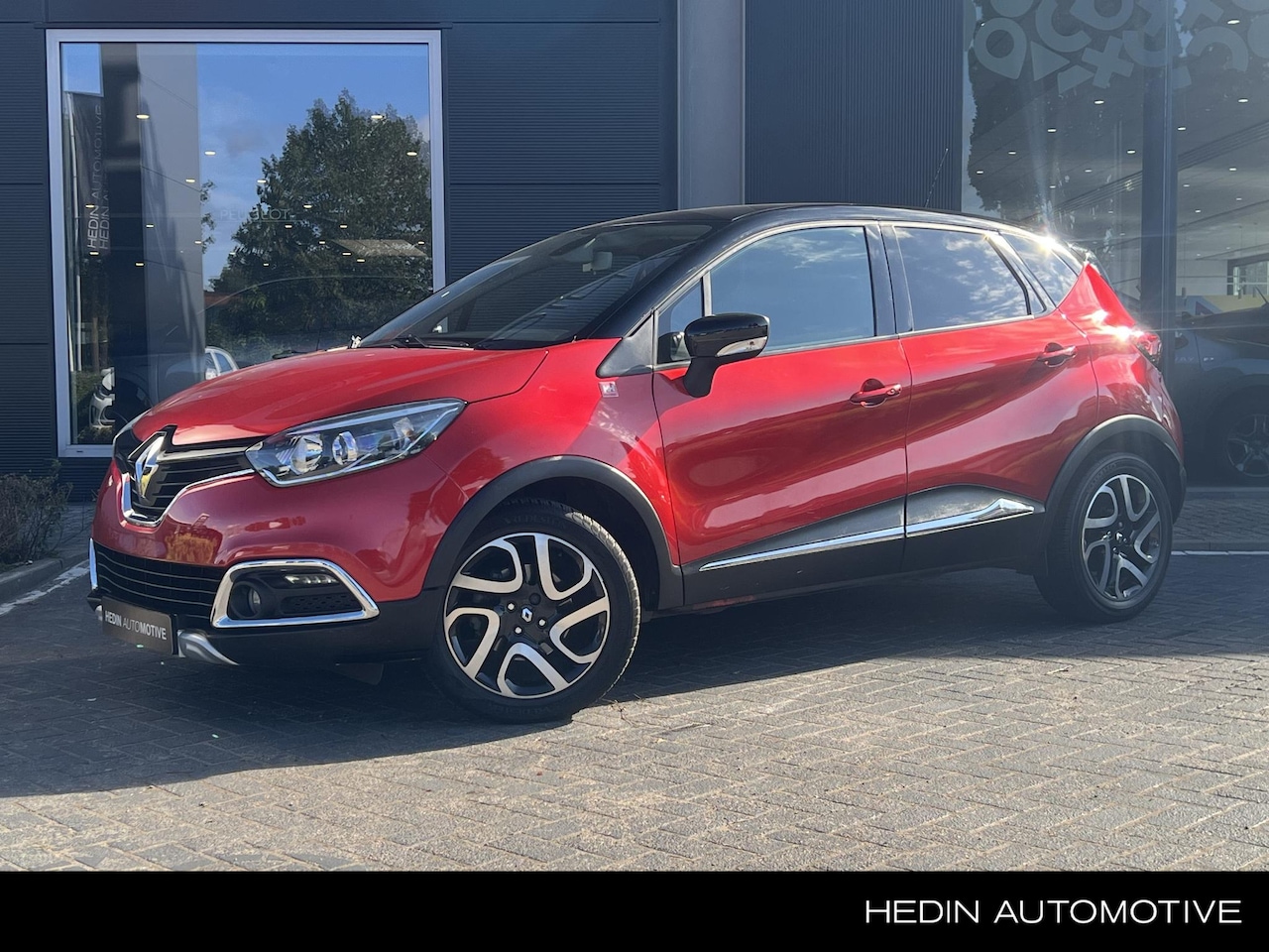 Renault Captur - 120PK TCe Helly Hansen | Automaat | Navi | Keyless | - AutoWereld.nl