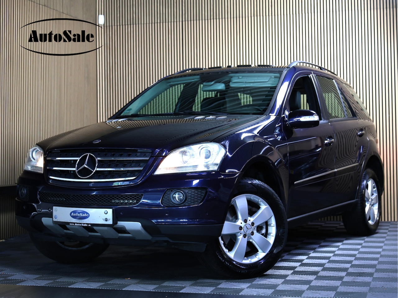 Mercedes-Benz M-klasse - 500 PANO MEMORY NAVI CRUISE CLIMA TREKHAAK "06 - AutoWereld.nl