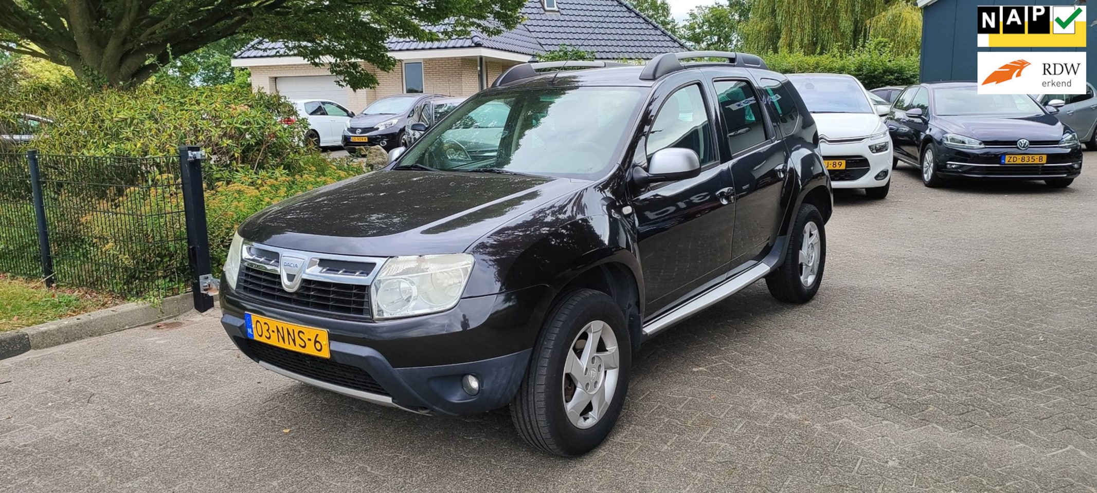 Dacia Duster - 1.6 Lauréate 2wd bj 2010 airco - AutoWereld.nl