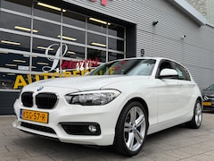 BMW 1-serie - 118i 5Drs - 47.000 KM I Airco I LED I PDC I Sport velgen I Stoel verwarming I Dealer onder