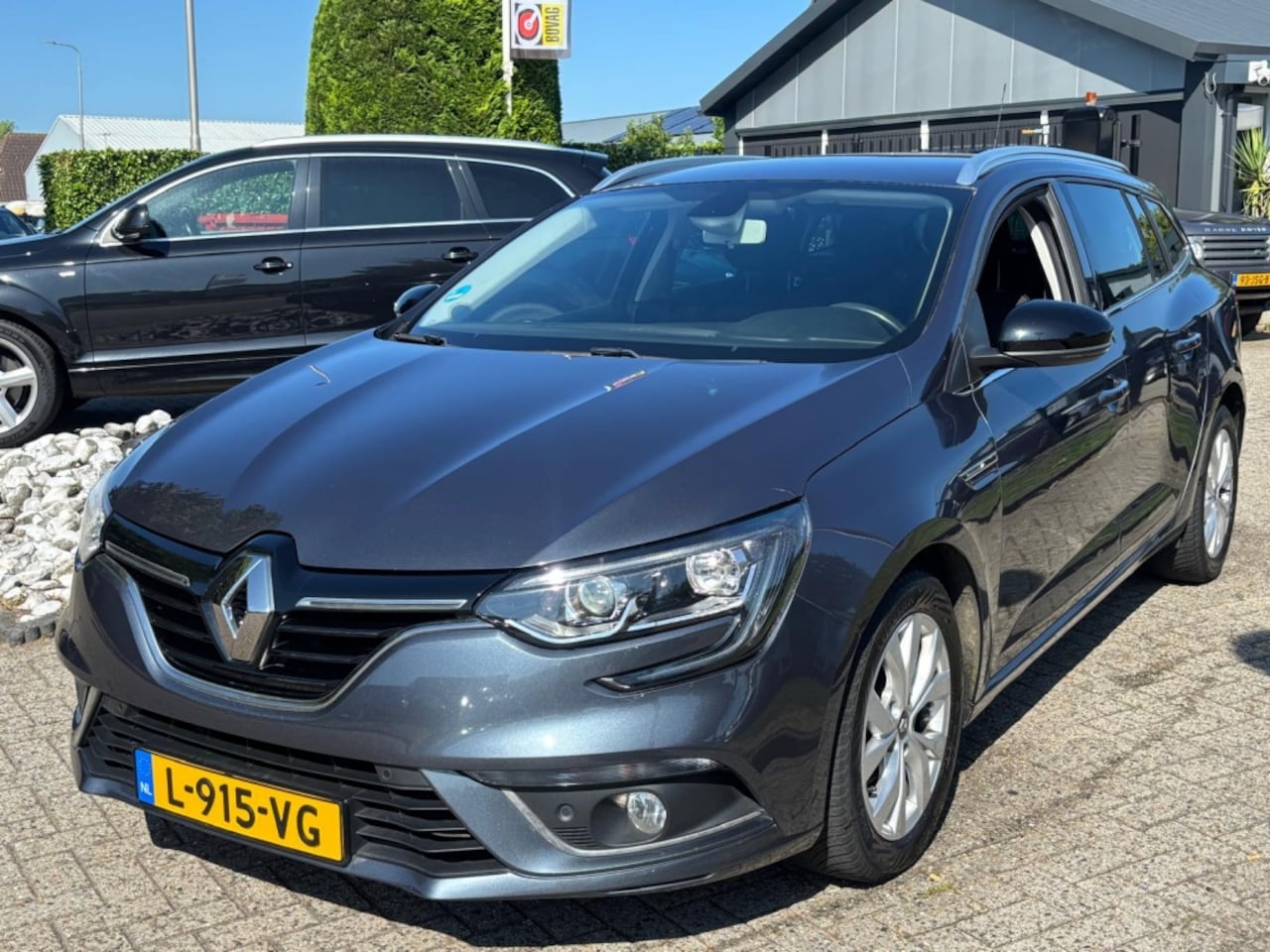 Renault Mégane Estate - 1.3 Benzine Limited 2019 Sportvelgen Navi - AutoWereld.nl