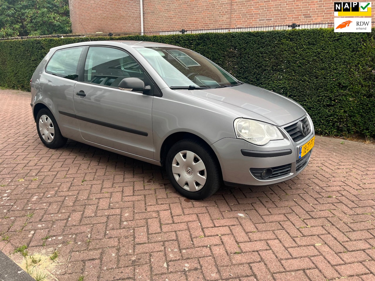 Volkswagen Polo - 1.4-16V Trendline 1.4-16V Trendline - AutoWereld.nl