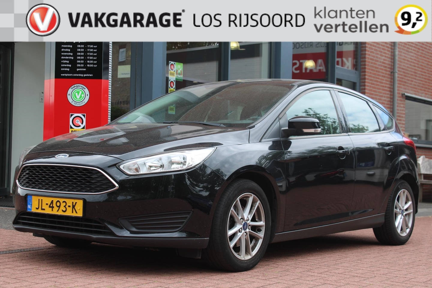Ford Focus - 1.0 Hatchback *Trend* | Navigatie | A/C | Cruise-Control | PDC | - AutoWereld.nl