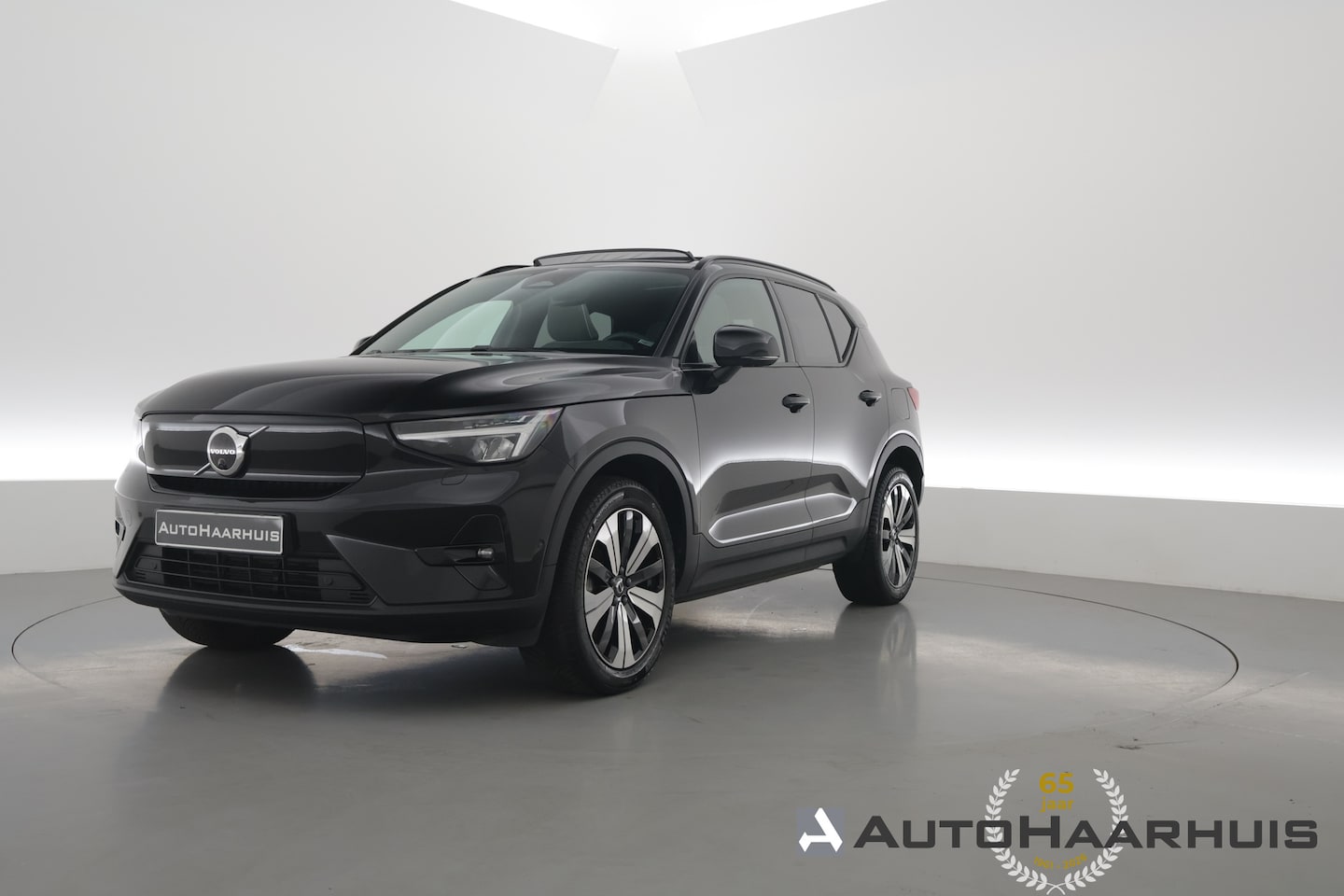 Volvo XC40 - Ultimate 70 kWh | RIJKLAAR!! | Pano | Adapt. Cruise | 360cam | Harman Kardon | Stoel- Stuu - AutoWereld.nl