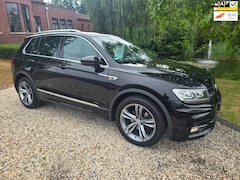 Volkswagen Tiguan - 1.5 TSI Comfortline Business Navi Leer Airco Trekhaak
