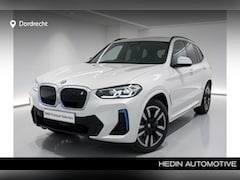 BMW iX3 - Executive 80 kWh | 19" | Panorama | Trekhaak | Driving Assistant Professional