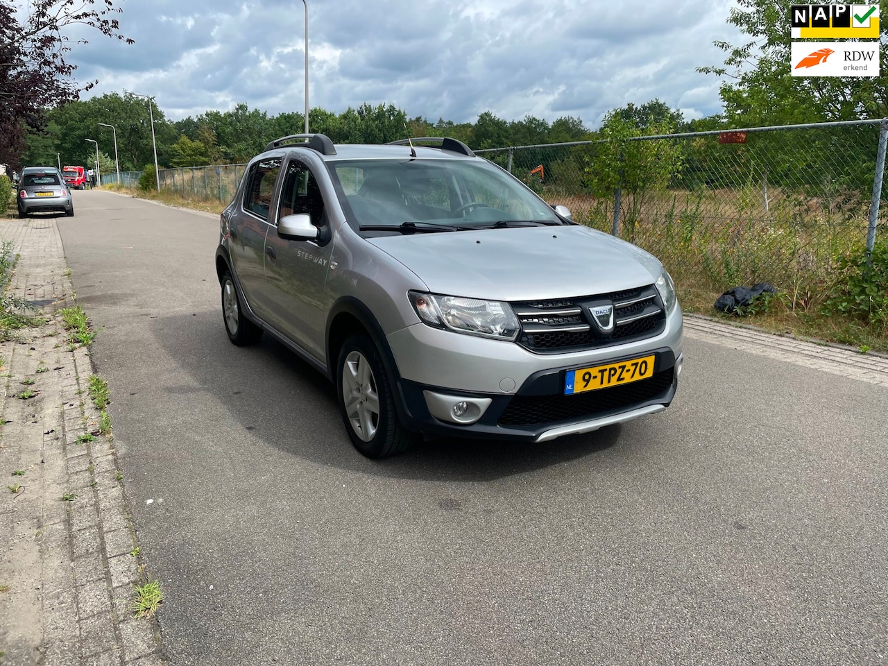 Dacia Sandero Stepway - 0.9 TCe Lauréate [ Leuke Stepway] - AutoWereld.nl
