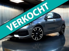 BMW 1-serie - 118i Business Line Carplay wireless_PDC_19''LMV