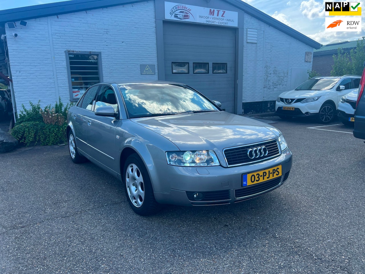 Audi A4 Limousine - 2.4 Pro Line AUT|LEDER|1E EIG. - AutoWereld.nl