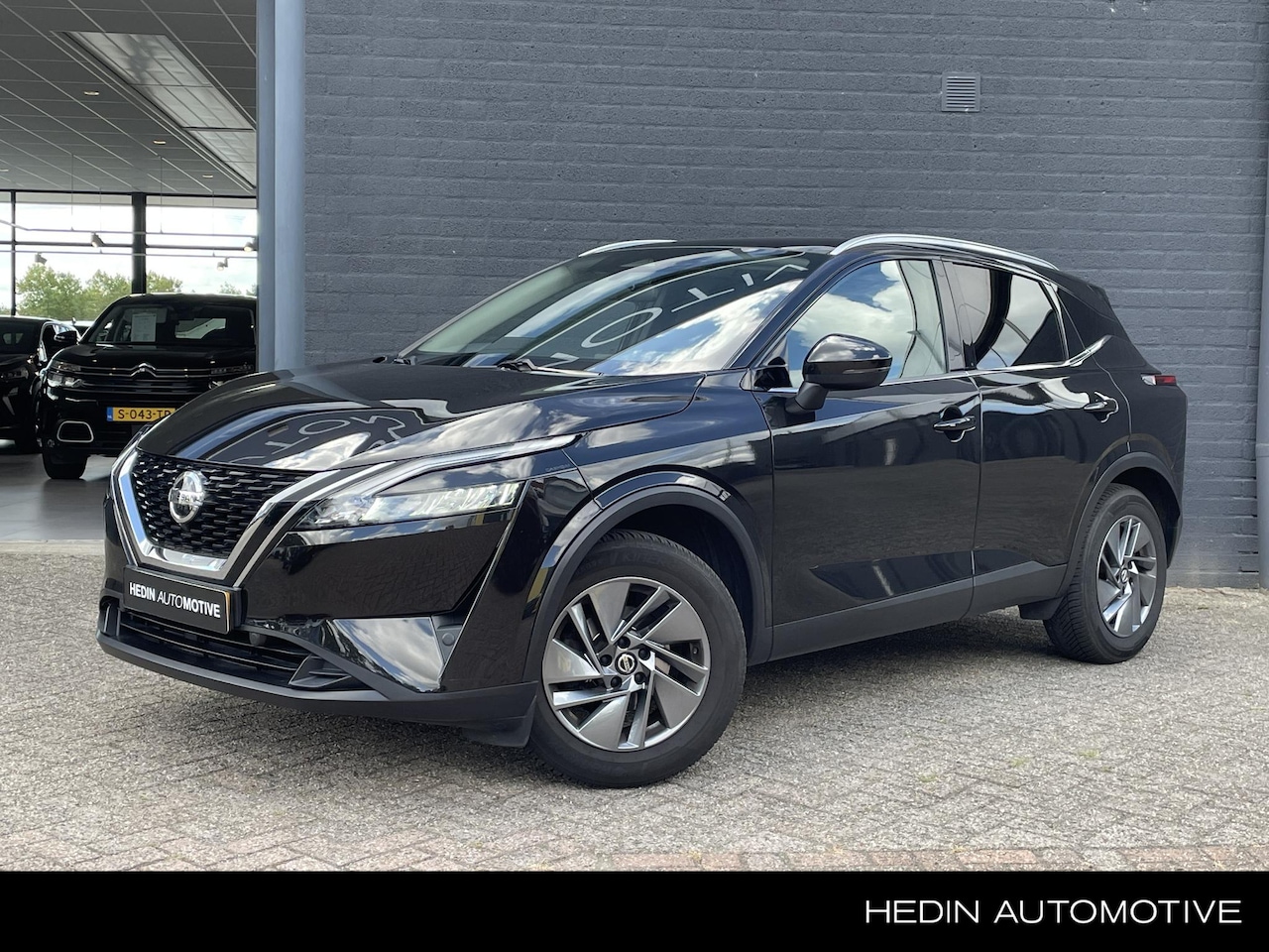 Nissan Qashqai - 1.3 MHEV Xtronic Acenta | Panoramadak | Trekhaak | Camera | Climate Control - AutoWereld.nl