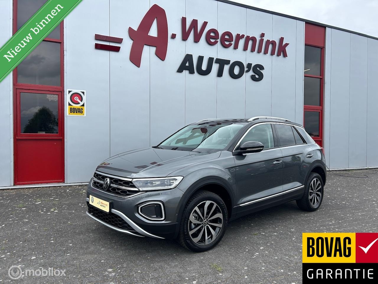 Volkswagen T-Roc - 1.5 TSI Life Edition IQ drive Camera Half Leder Trekhaak afneembaar - AutoWereld.nl