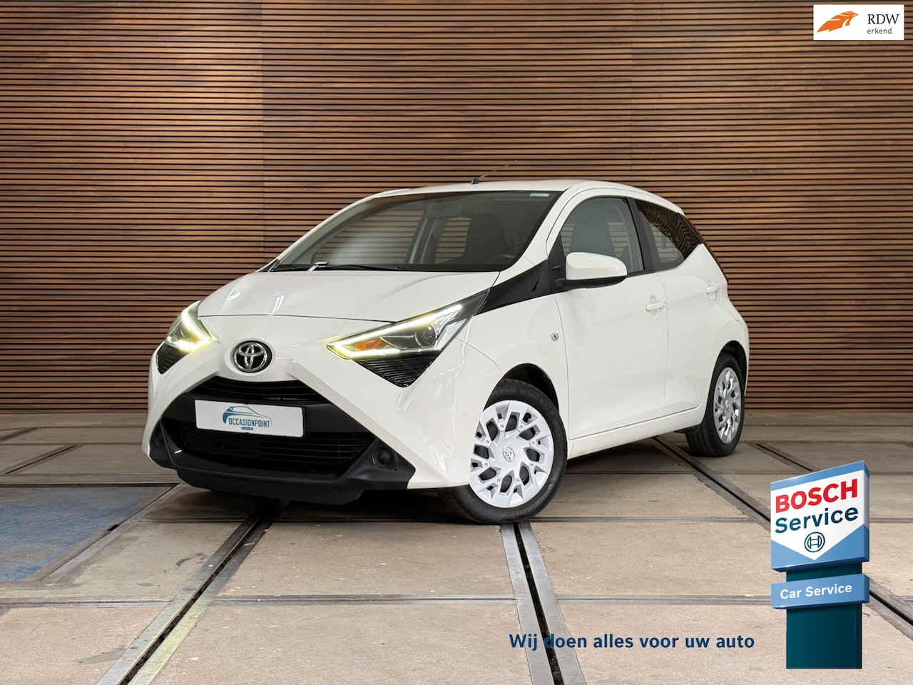 Toyota Aygo - 1.0 VVT-i x automaat | Apple Carplay & Android Auto | Camera | Bluetooth | 15 Inch - AutoWereld.nl