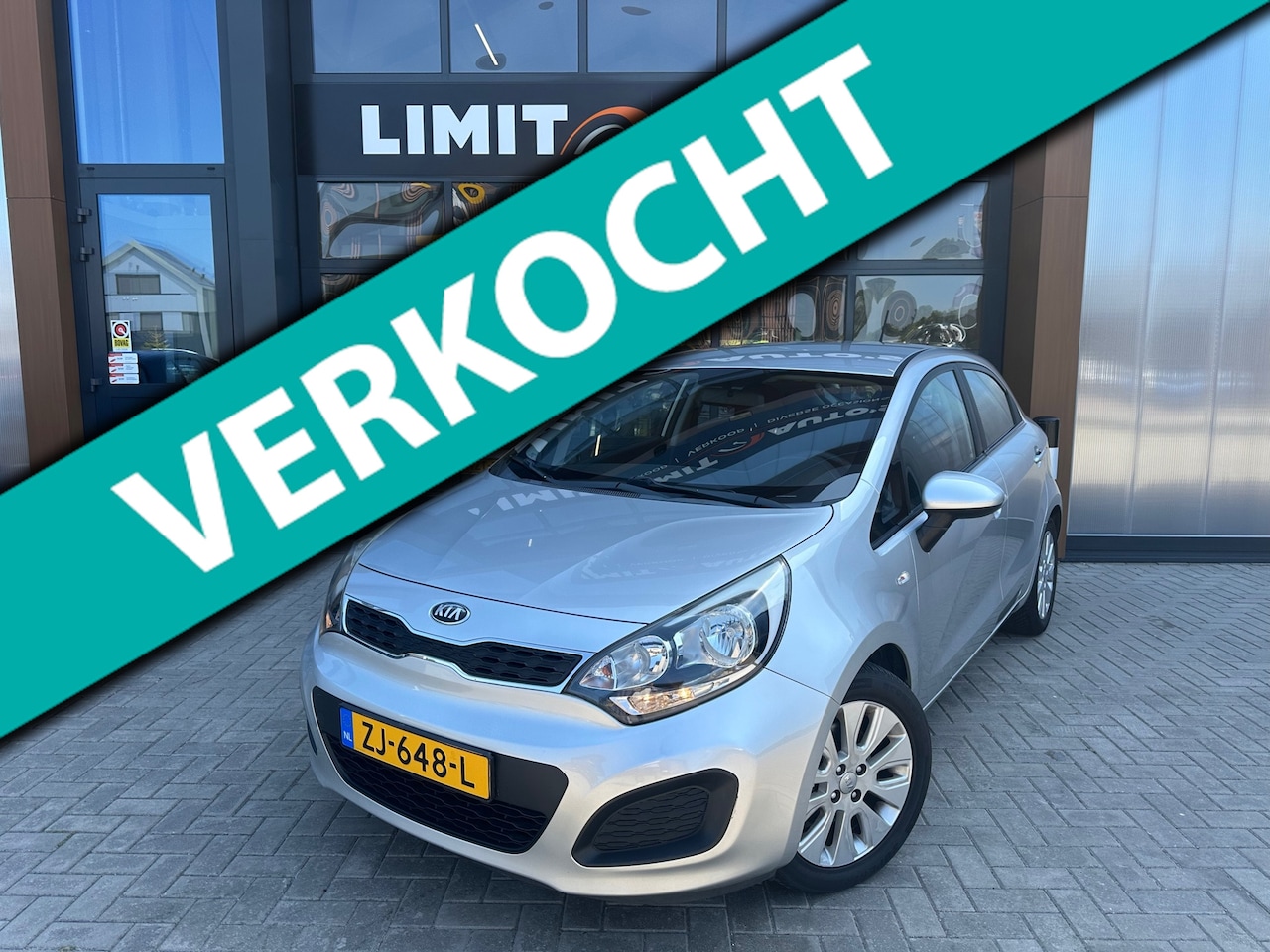 Kia Rio - 1.2 CVVT Comfort Pack Nw.koppeling/Airco/Navi/Camera/Pdc/LmvApk - AutoWereld.nl