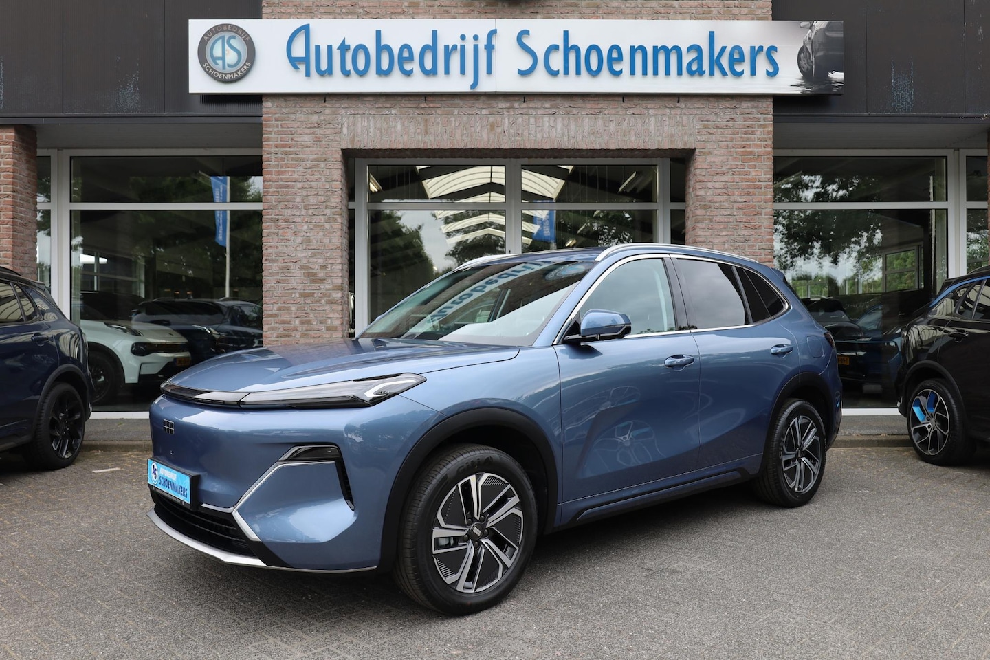 Geely Starray EM-i - 1.5 Pro STOEL/STUURVERW. 360-CAMERA CARPLAY ACC ELECTRISCHE-STOELEN DRAADLOZE-LADER 2XPDC - AutoWereld.nl