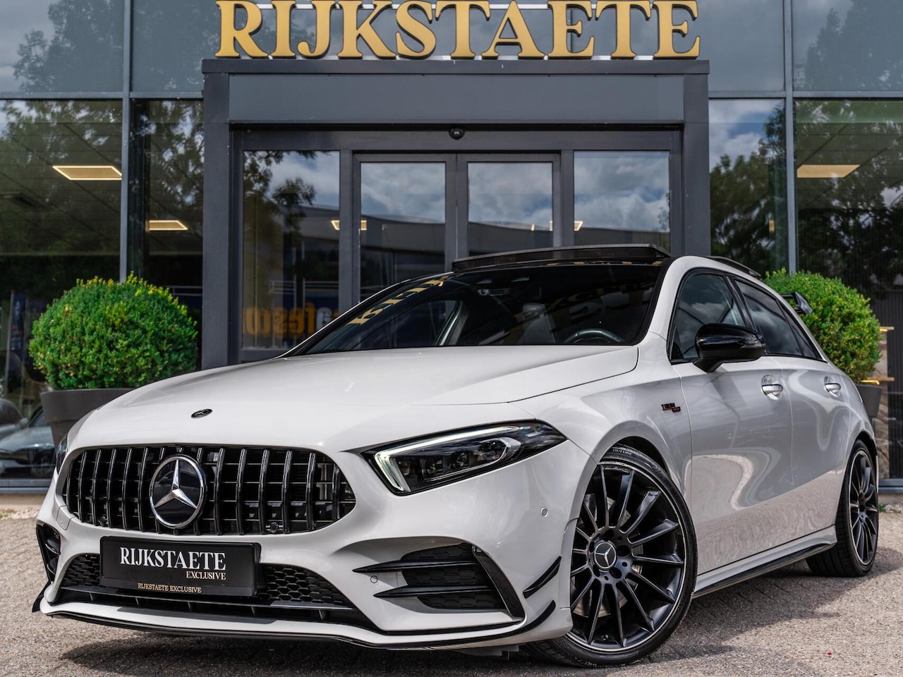 Mercedes-Benz A-klasse - AMG A35 4MATIC|PANO|BURMESTER|SFEER|ACC - AutoWereld.nl