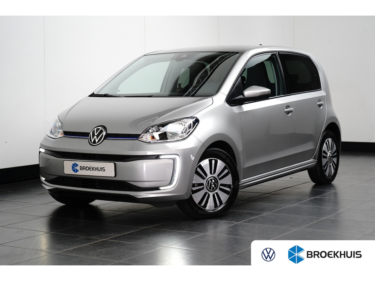 Volkswagen e-Up! - Style | CLIMATE + CRUISE CONTROL | CAMERA | CCS | 15INCH - AutoWereld.nl