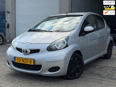 Toyota Aygo - 1.0-12V Comfort Navigator/ 5drs/ nap/ dealeronderhouden/ 1jaar apk/ airco/ navi/ EL-ramen/