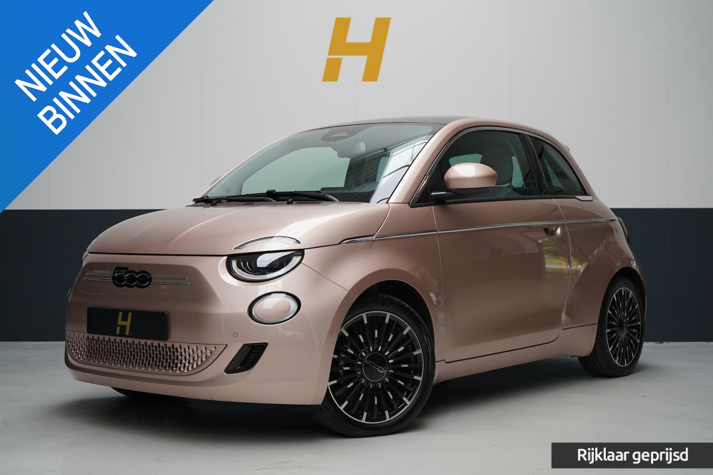 Fiat 500 - La Prima 42 kWh | SoH 97,6% | Leder | Lm velgen | Navigatie | Carplay | - AutoWereld.nl