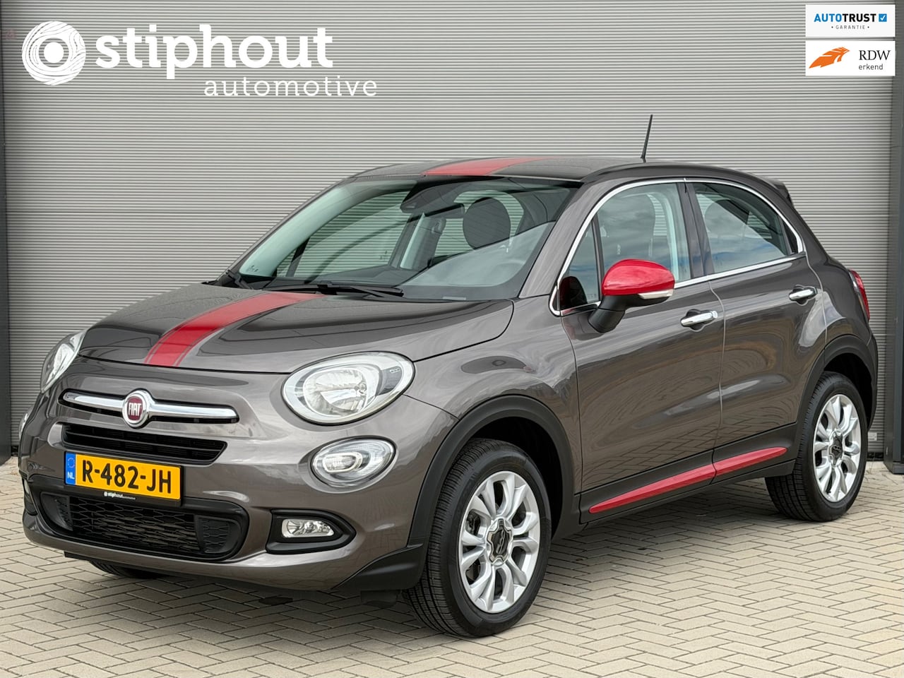 Fiat 500 X - 1.4 Turbo MultiAir Lounge Automaat | Trekhaak | Navigatie | Volledig onderhouden - AutoWereld.nl
