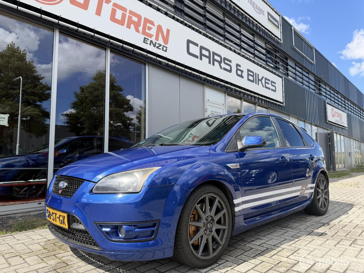 Ford Focus - 2.5-20V ST MK2 goed onderhouden 300+pk top staat - AutoWereld.nl