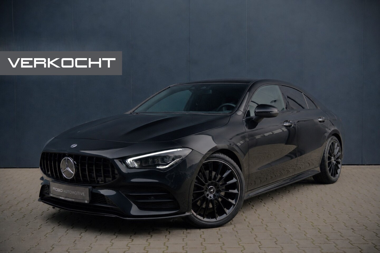 Mercedes-Benz CLA-Klasse - 180 Business Solution AMG | Stoelverwarming | Parkeersensoren | Navigatie | Cruise Control - AutoWereld.nl