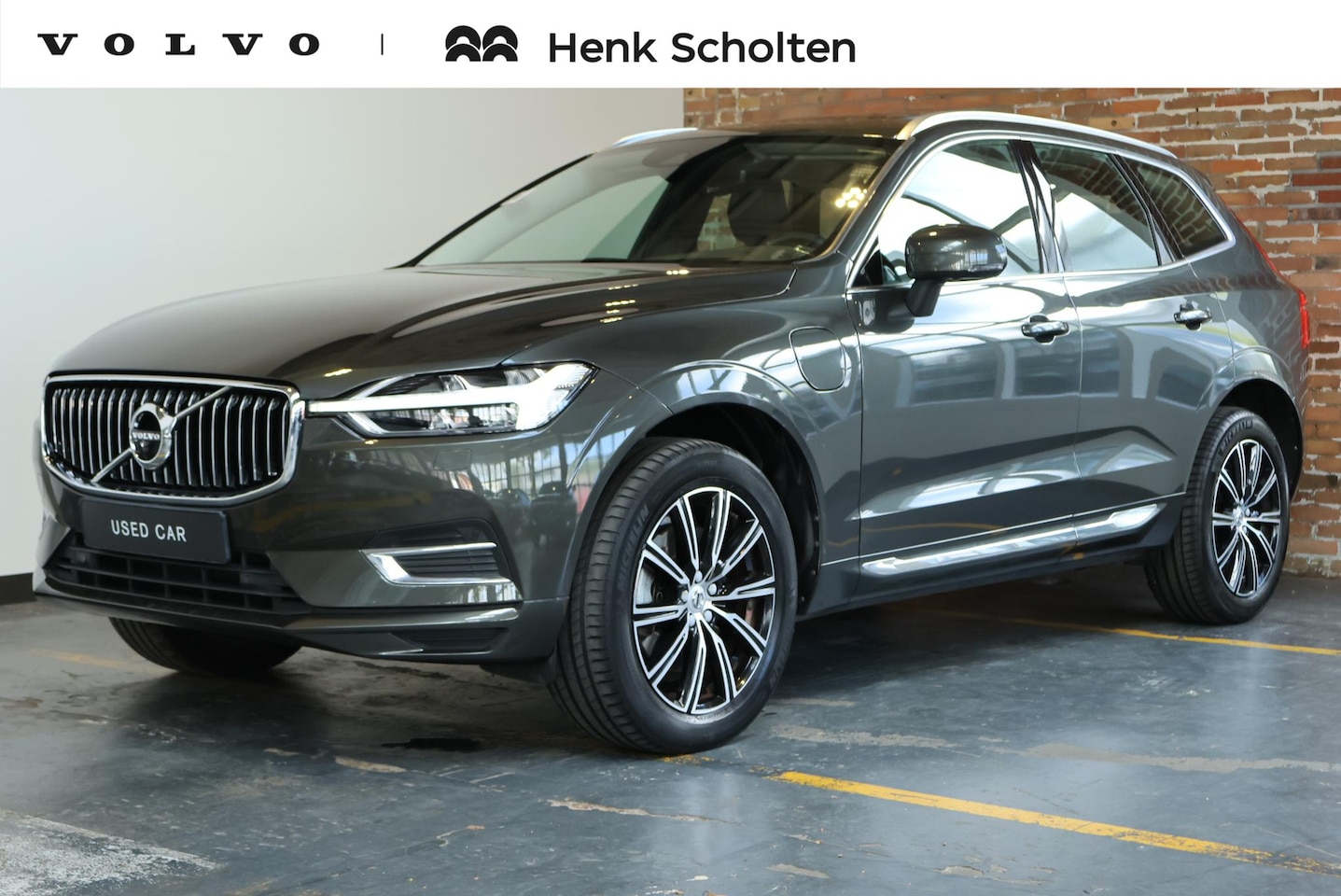 Volvo XC60 - 2.0 T8 Twin Engine AWD Inscription | Semi-Electrische bedienbare Trekhaak | Parkeerverwar - AutoWereld.nl