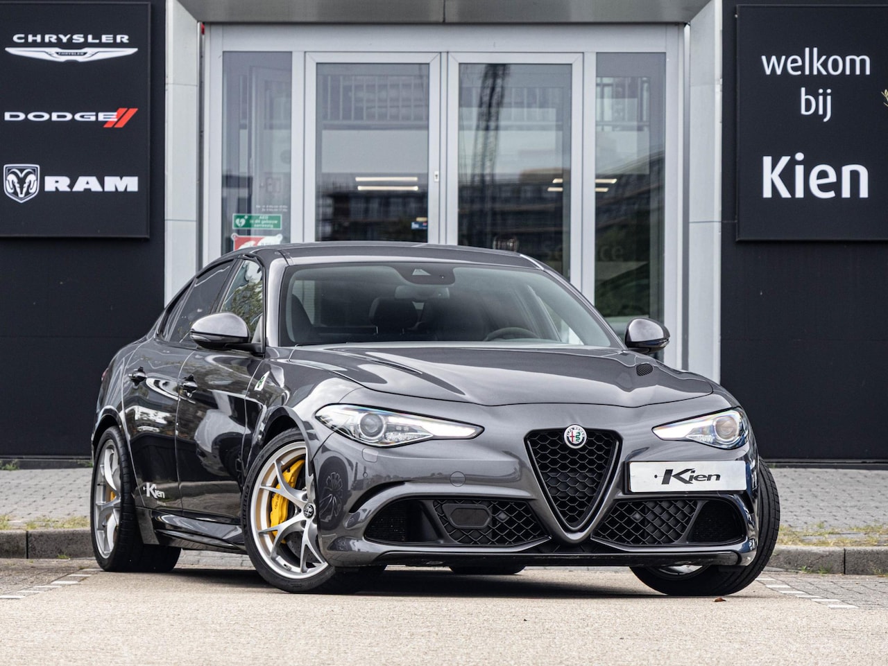 Alfa Romeo Giulia - 2.9 V6 Quadrifoglio | Handgeschakeld | Performance edition | Origineel Nederlands | Kerami - AutoWereld.nl