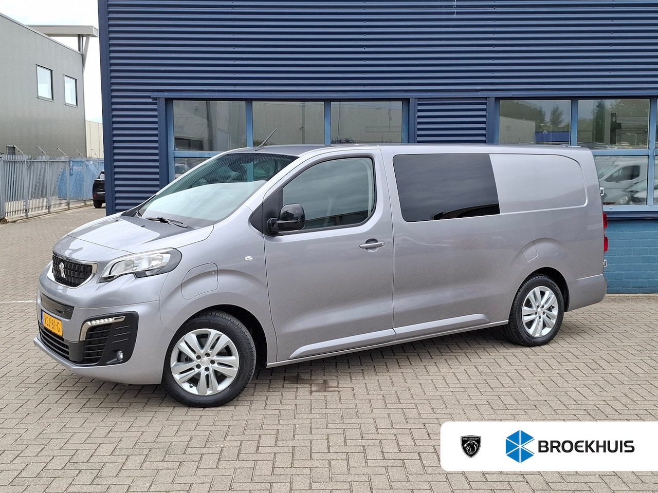 Peugeot e-Expert - L3 75 kWh DC | MARGE AUTO | TREKHAAK | NAVI | BETIMMERING | APPLE CARPLAY/ANDROID AUTO | - AutoWereld.nl