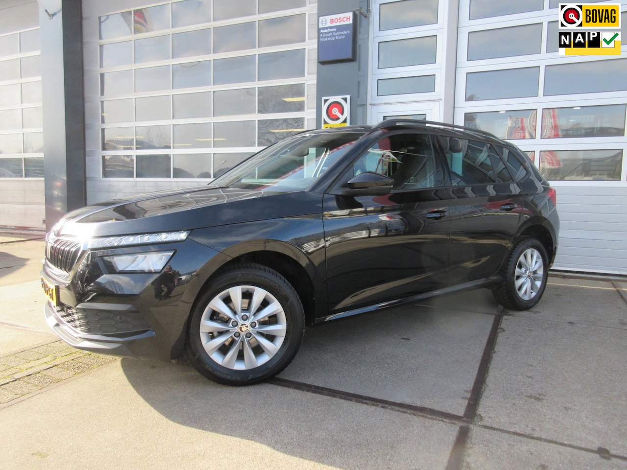 Skoda Kamiq - 1.0 TSI Sport Business / Carplay / PDC / Navi - AutoWereld.nl