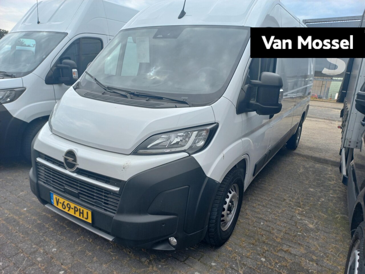 Opel Movano - 2.2D 140 S&S L3H2 3.5t - AutoWereld.nl