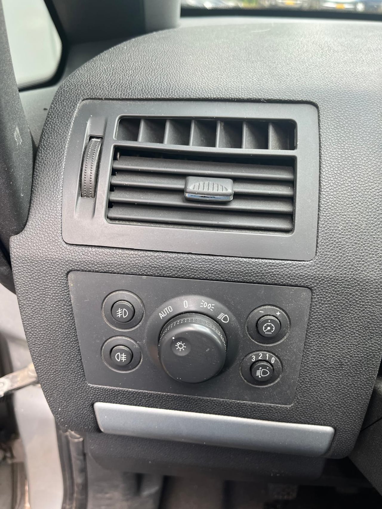 Opel Zafira - 1.6 Cosmo Let op: lekt motorolie bij koelvloeistof