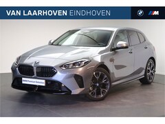 BMW 1-serie - 120 M Sport Automaat / Achteruitrijcamera / Comfort Access / Adaptieve LED / Stoelverwarmi