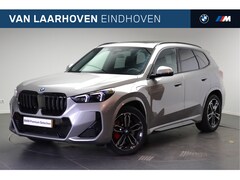 BMW X1 - xDrive25e M Sport Automaat / Panoramadak / Trekhaak / Achteruitrijcamera / Sportstoelen /
