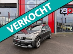 Volkswagen Tiguan - 2.0 TSI 4Motion R-Line /Pano /360cam/Trekhaak