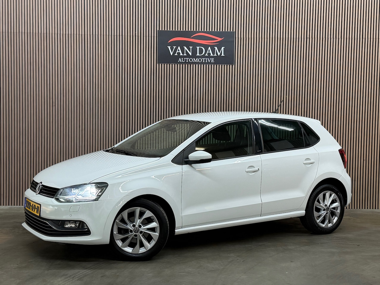Volkswagen Polo - 1.2 TSI Highline 2016 DSG LED CRUISE NAVI PDC - AutoWereld.nl