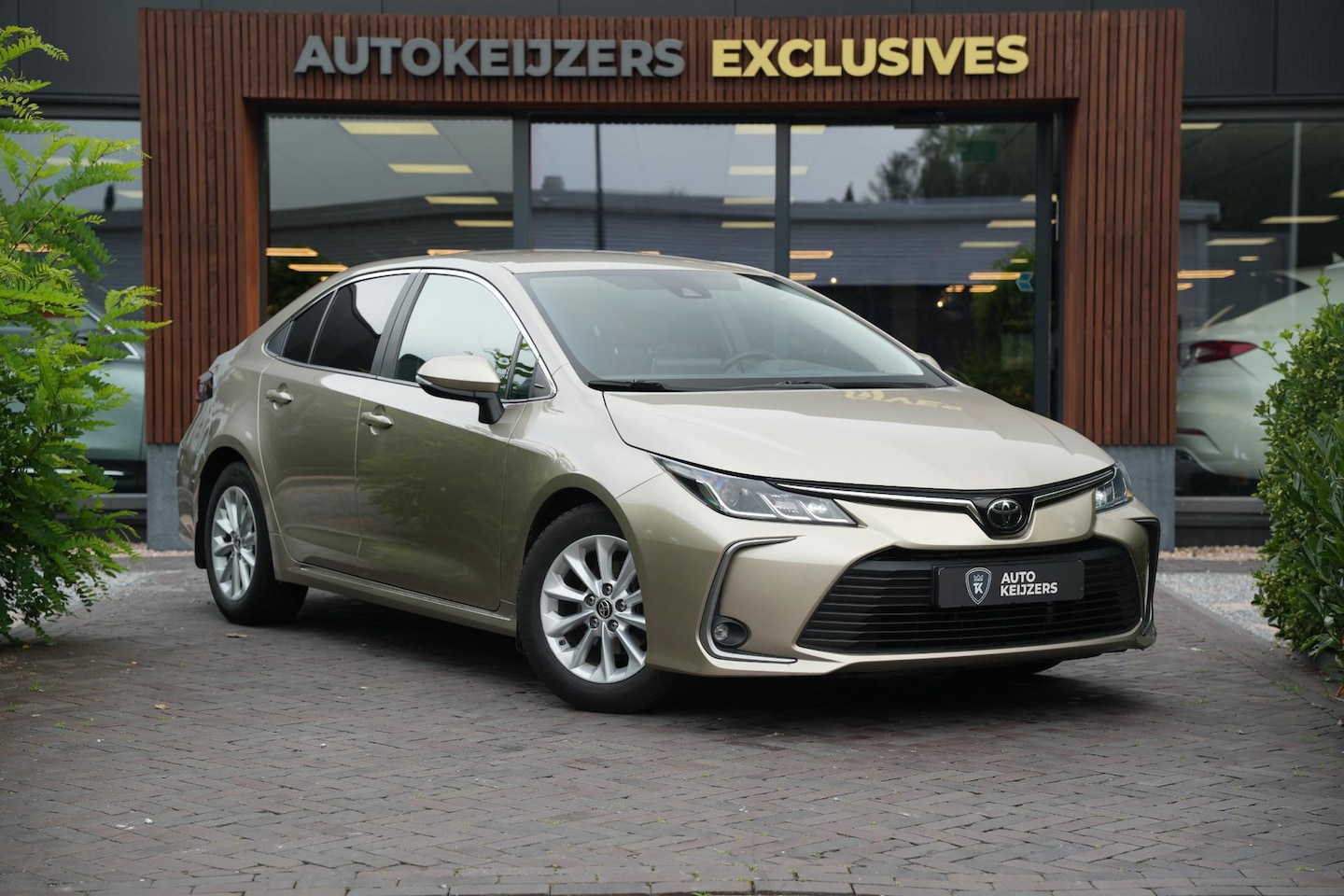 Toyota Corolla - 1.5 Cruise Clima LED Automaat! - AutoWereld.nl