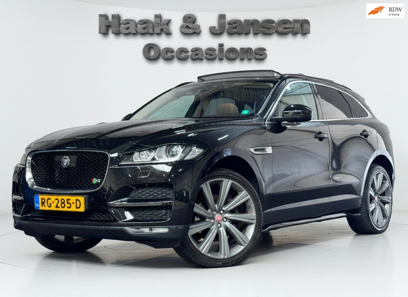 Jaguar F-Pace - 2.0 Portfolio AWD 30t Meridian Panoramadak HUD - AutoWereld.nl
