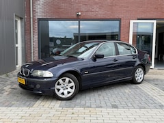 BMW 3-serie - 318i Executive | Roest Vrij | Cruise | Airco | PDC |