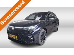 Volkswagen Tiguan - 1.5 eHybrid 272pk R-Line Edition Black Style DSG Automaat R-Line / Trekhaak / 20"LM velgen