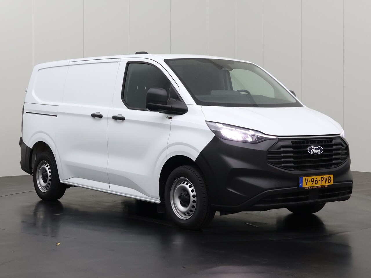 Ford Transit Custom - 2.0TDCi 136PK Business | Digital Cockpit | Multimedia | Airco | Cruise | 3-Zits | Betimmer - AutoWereld.nl