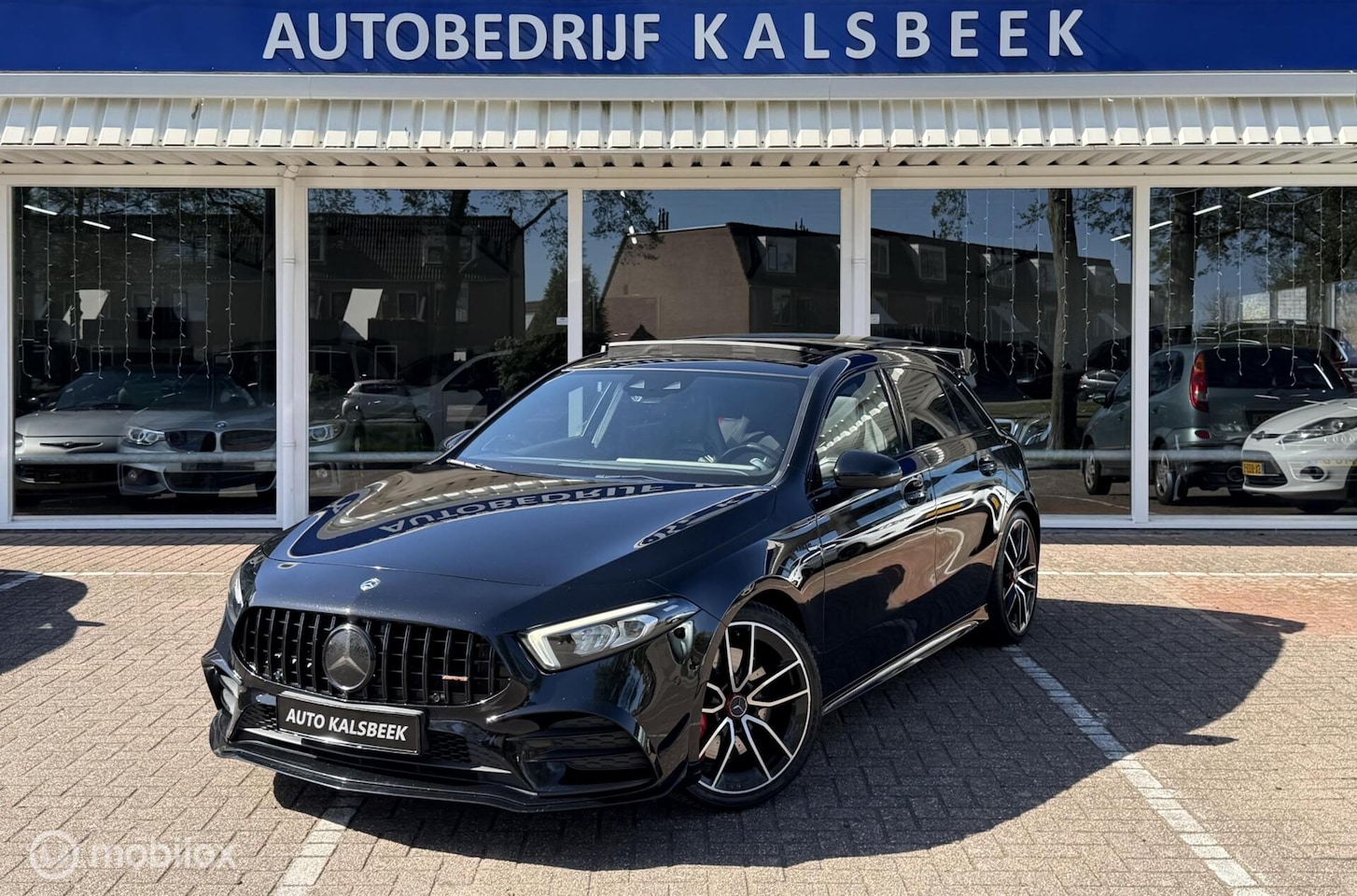 Mercedes-Benz A-klasse - AMG 35 4MATIC Premium Plus|Kuip|Miltek|Pano|Aero|360| - AutoWereld.nl