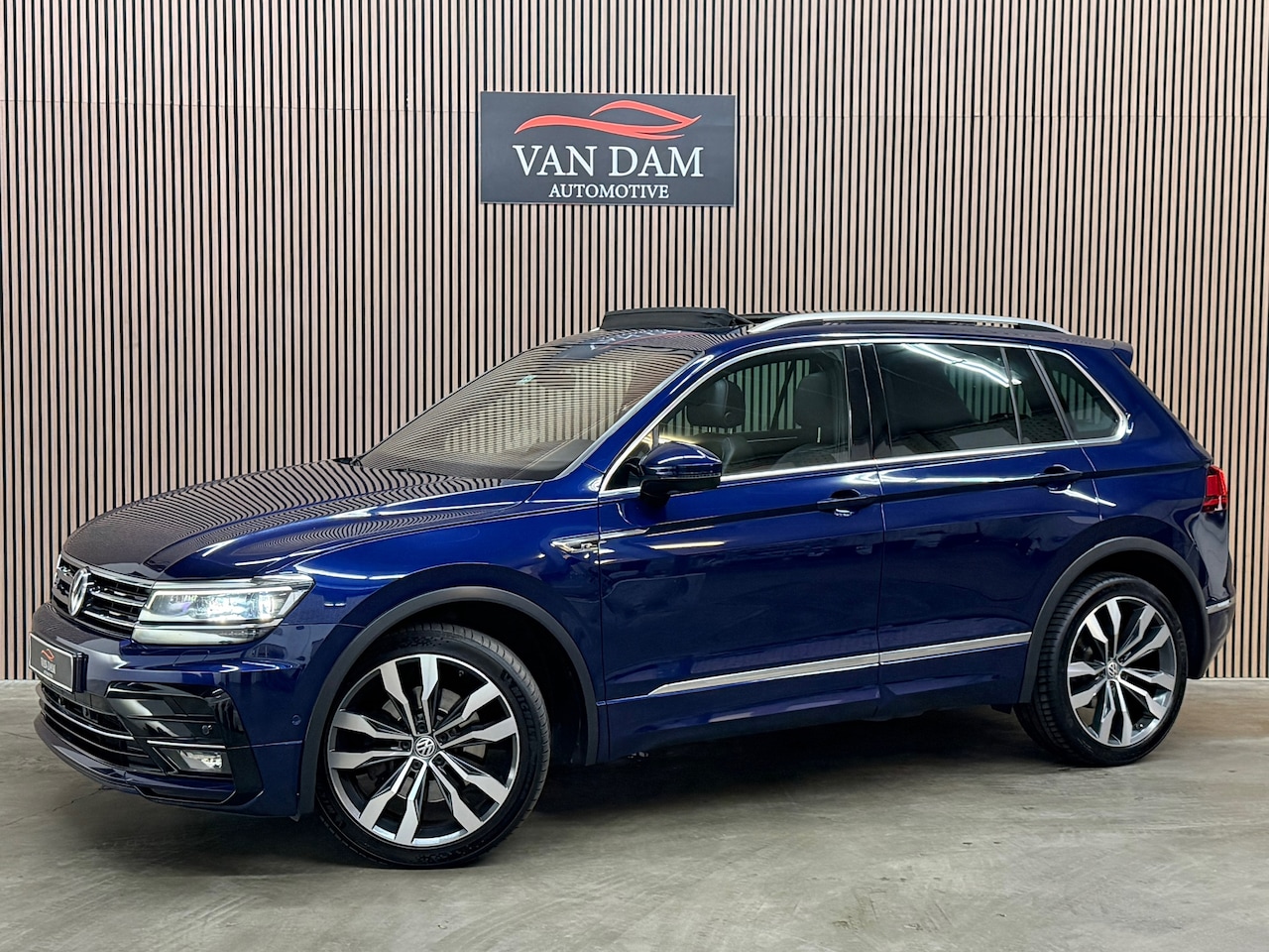 Volkswagen Tiguan - 2.0 TSI 4Motion 3x R-Line DSG 2017 FULL OPTION - AutoWereld.nl