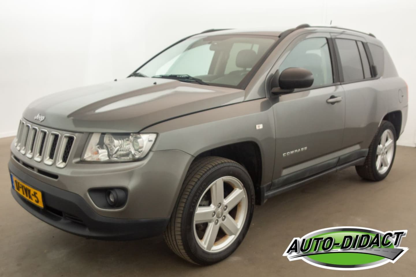 Jeep Compass - 2.4 4WD 125kW Automaat Navi Limited - AutoWereld.nl
