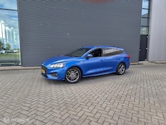 Ford Focus Wagon - 1.0 EcoBoost ST Line Business