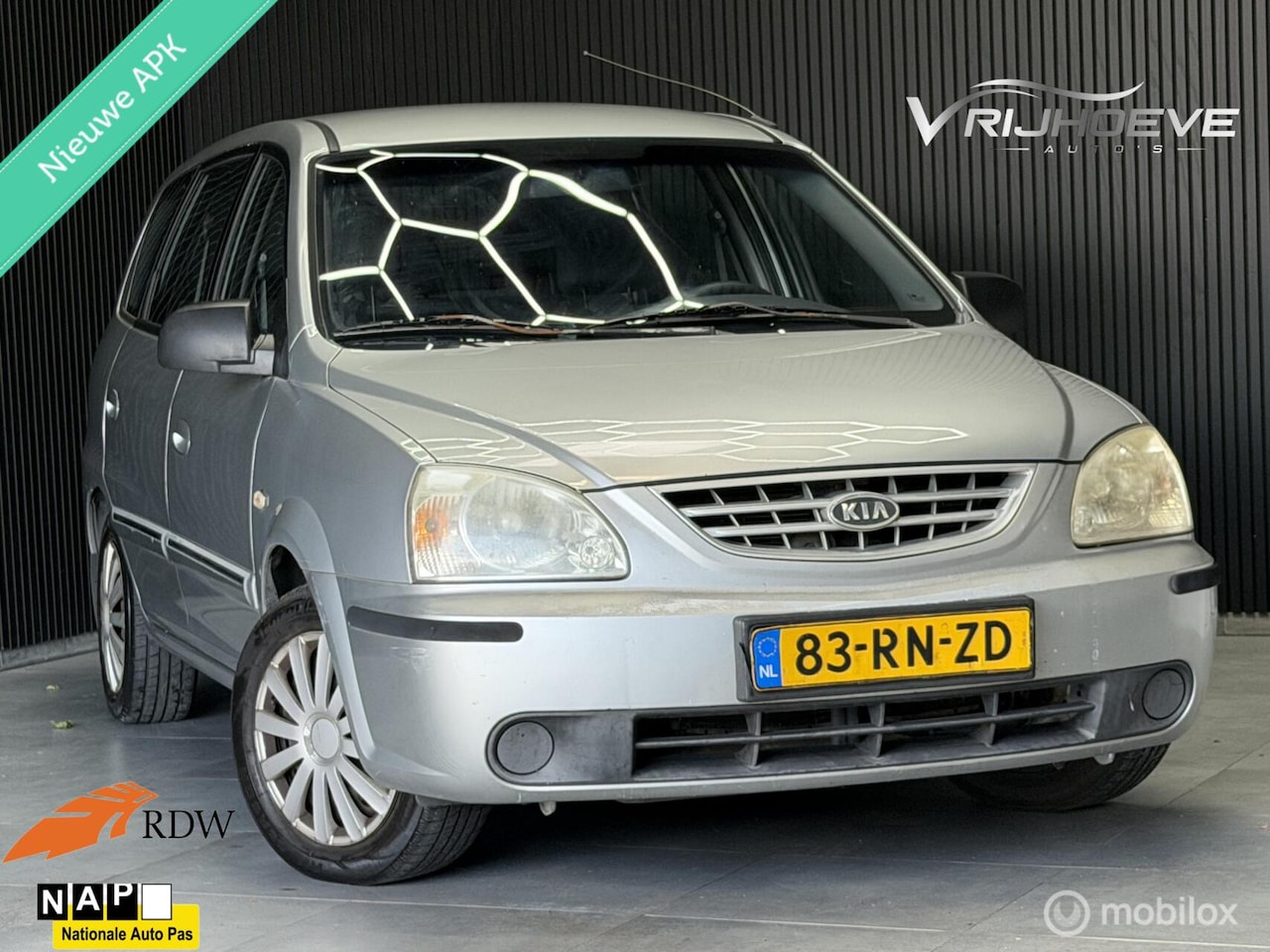 Kia Carens - 1.6-16V LX|NAP|APK|AIRCO|TREKHAAK - AutoWereld.nl